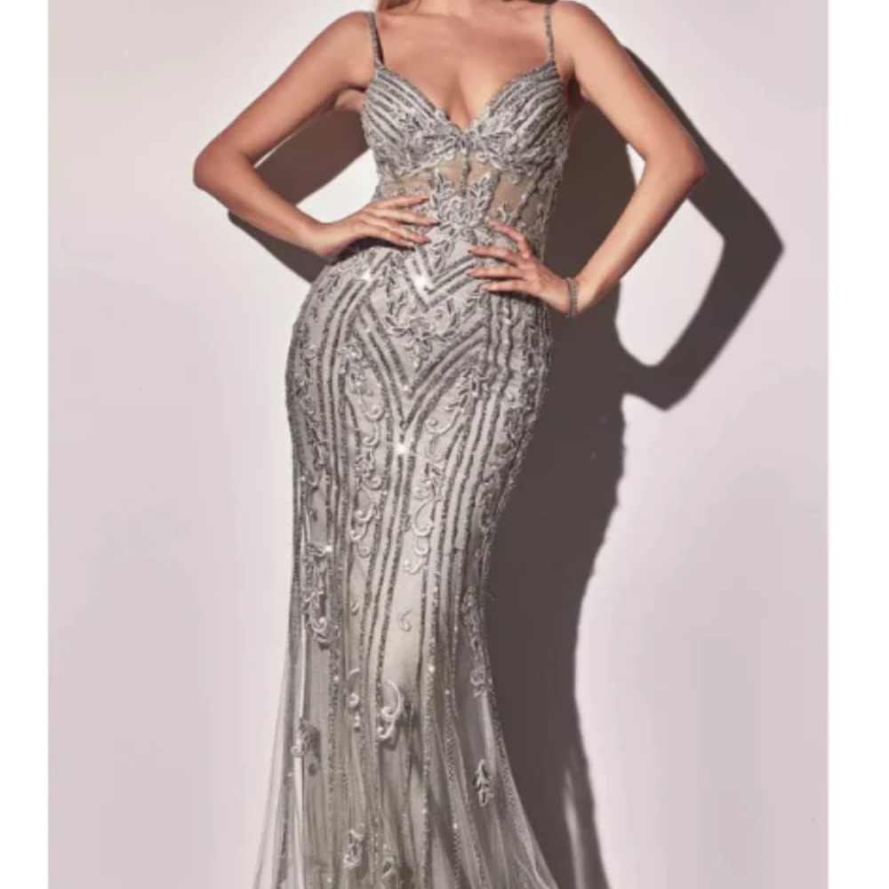 La divine grey dress size 8